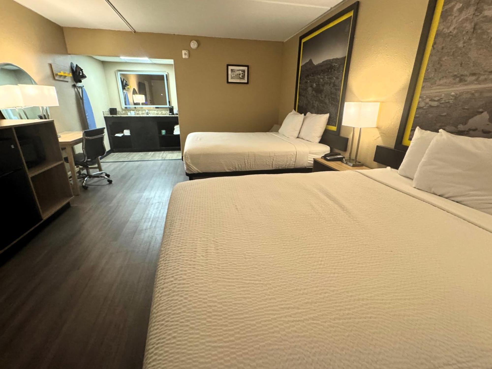 Отель Super 8 By Wyndham Corpus Christi Airport Экстерьер фото